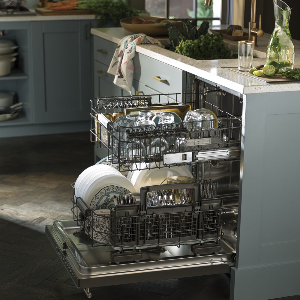 DISHWASHER-24-INCH-STAINLESS-STEEL-ZDT915SSJSS-MONOGRAM-OPEN-LOADED-2.jpg